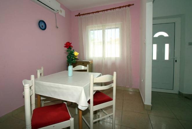Waterfront Apartments Tisno Dış mekan fotoğraf